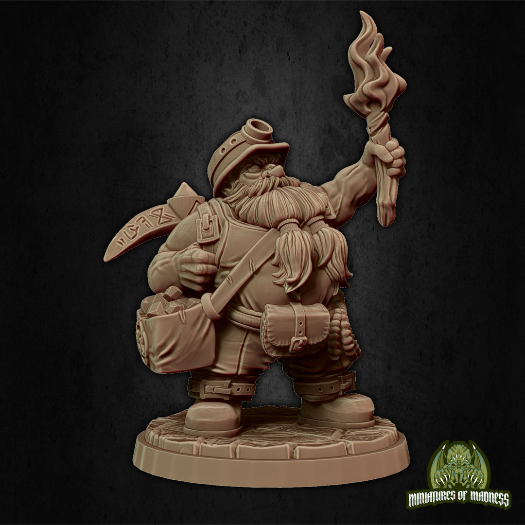 Baldur the Adventurer Aaron Knight Fantasy Minis DnD Warhammer Roleplaying  RPG D&D