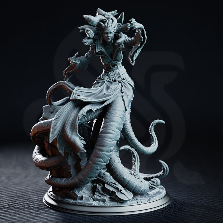 Morrigan - Concubine of Quorenderi front view
