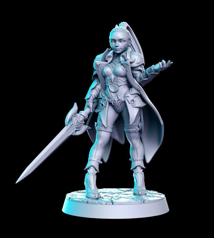 Ainara, Guard Officer | 32mm or 28mm Fantasy Miniature | Dungeons & Dragons | Pathfinder | RPG | Tabletop | RN Estudio